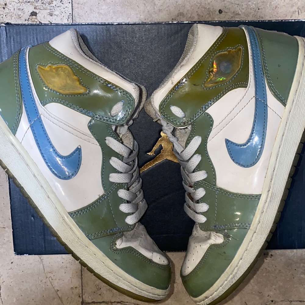 Nike Air Jordan North Carolina patent leather 1’s